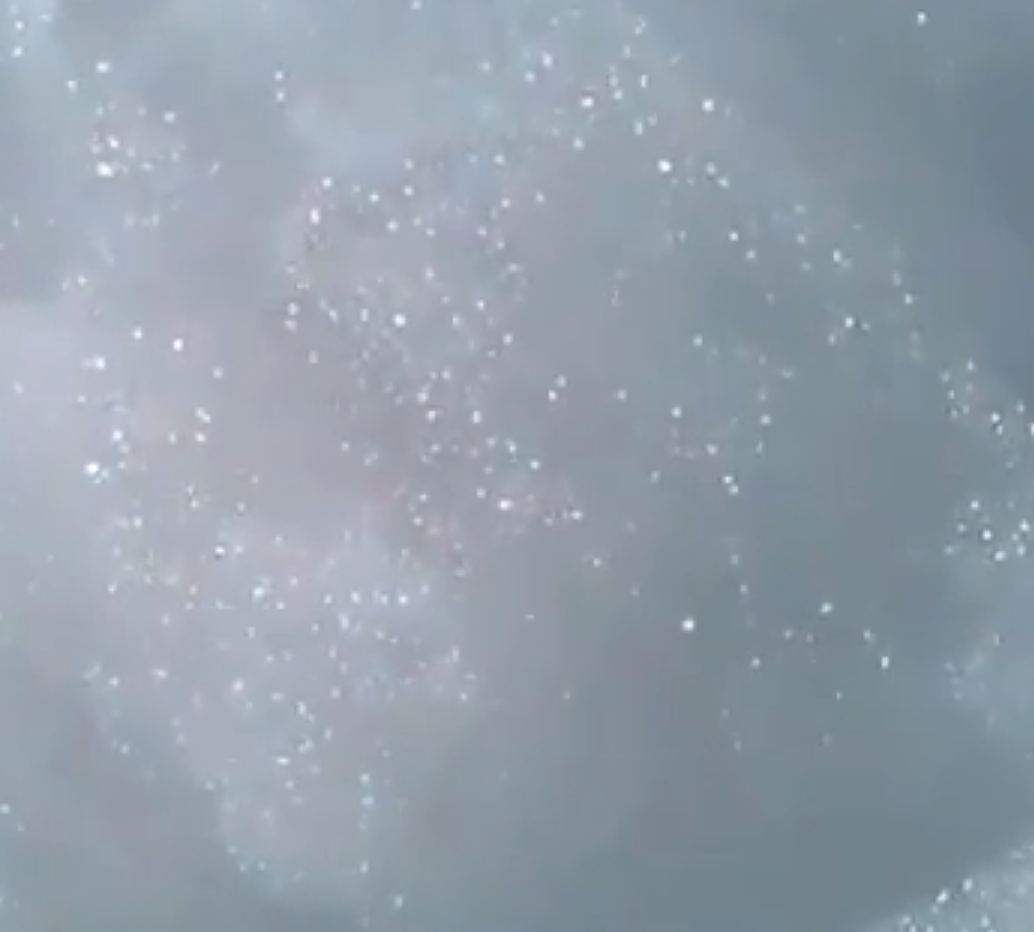 Good long lasting dryer foam has a iridescent gleem to the bubbles